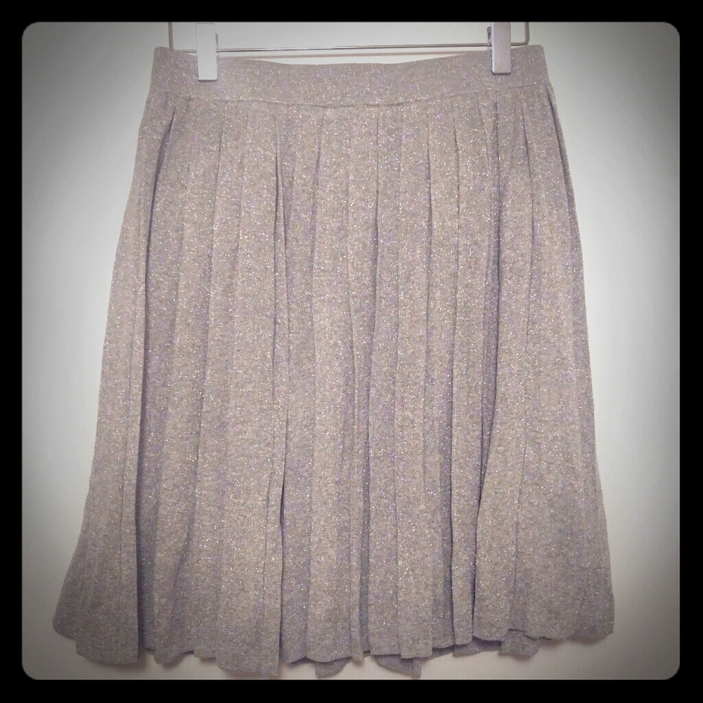 COPY - Club Monaco knit silver pleated skirt, size m